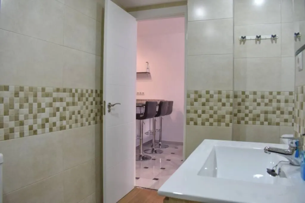 Apartment Apartamento En Urb Primera Linea De Playa Malaga