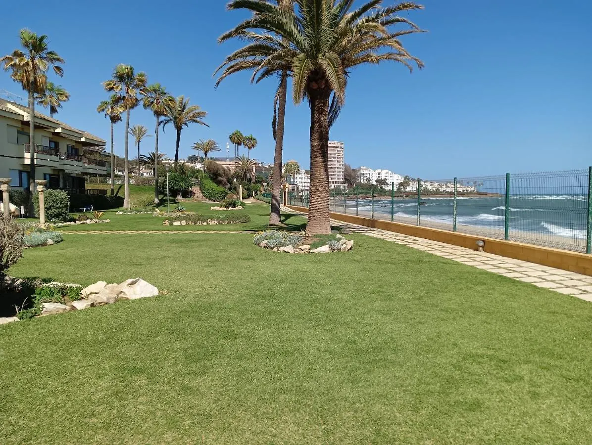 Apartamento En Urb Primera Linea De Playa Malaga Apartment