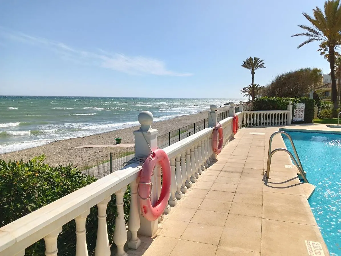 Apartment Apartamento En Urb Primera Linea De Playa Malaga
